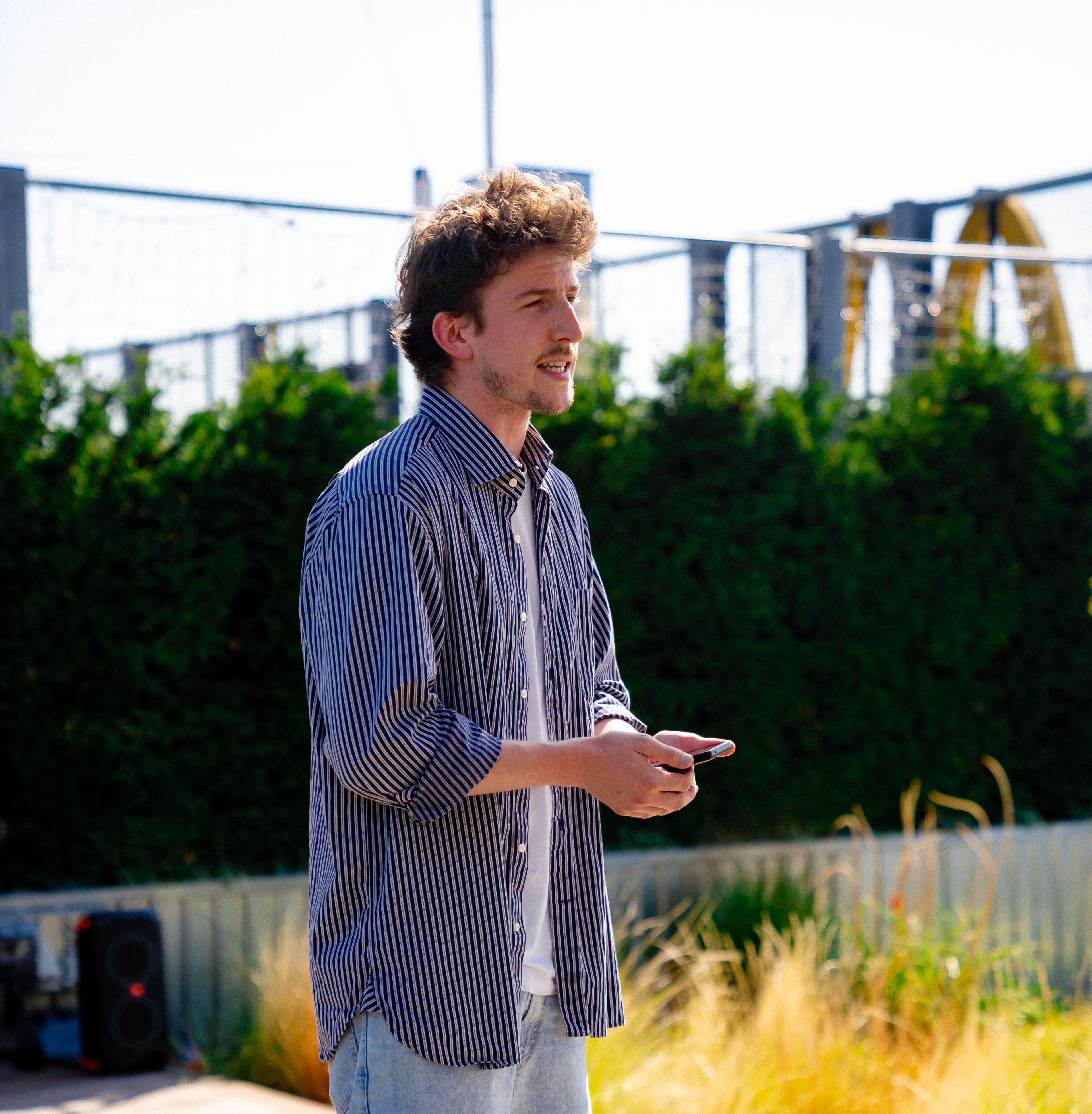 záber na rolanda krausza